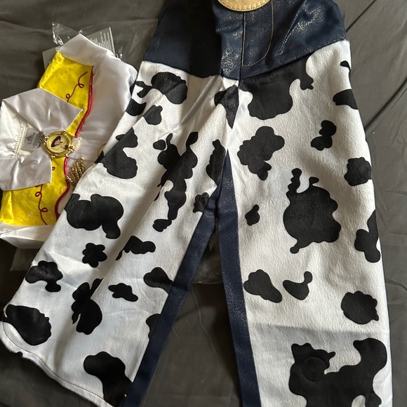 Toy Story*Jessie Costume*Sz-4*Dead stock*Authentic-Disney store~Sold out! BNWT’s - Picture 7 of 11